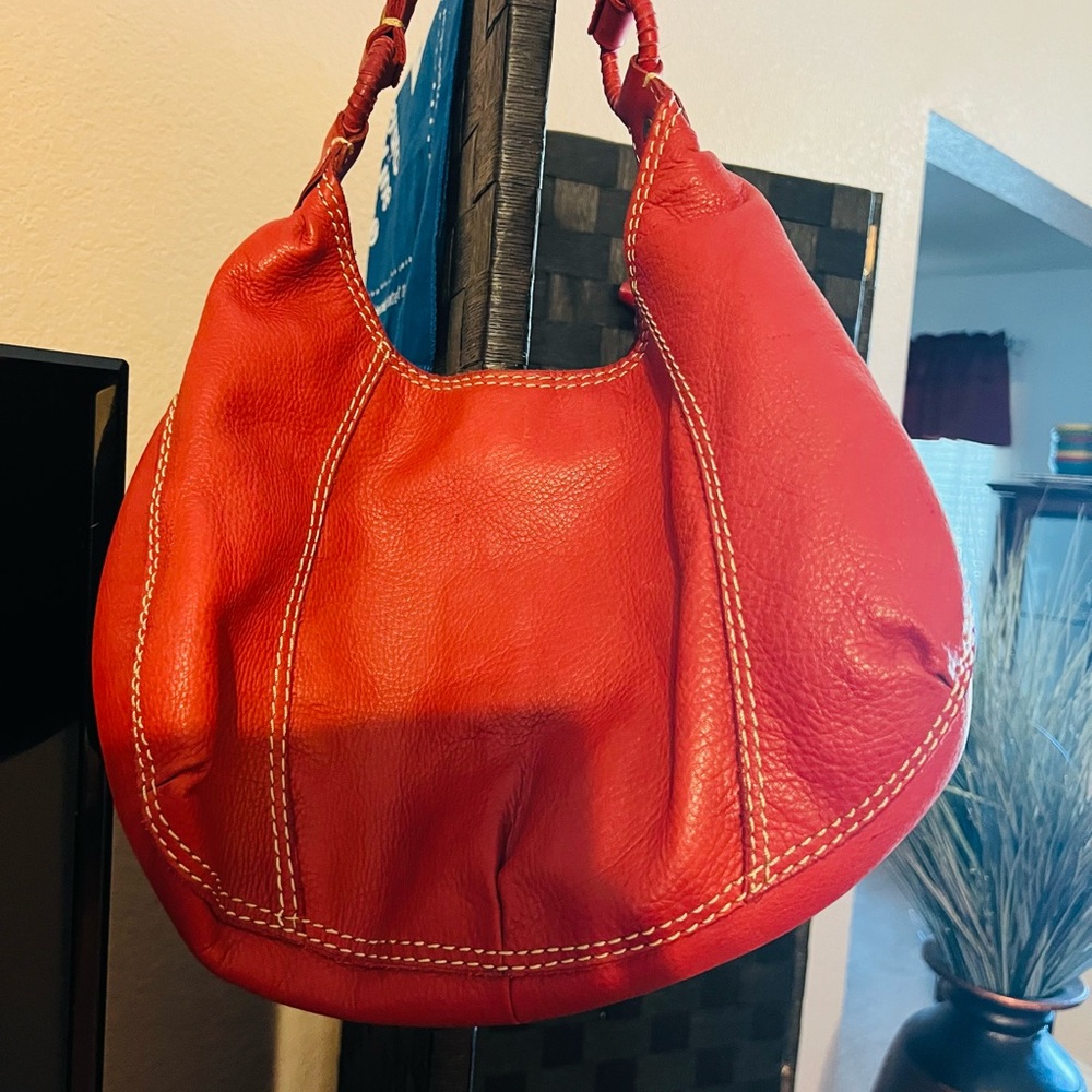 Shoulder bag. Brand: lucky brand